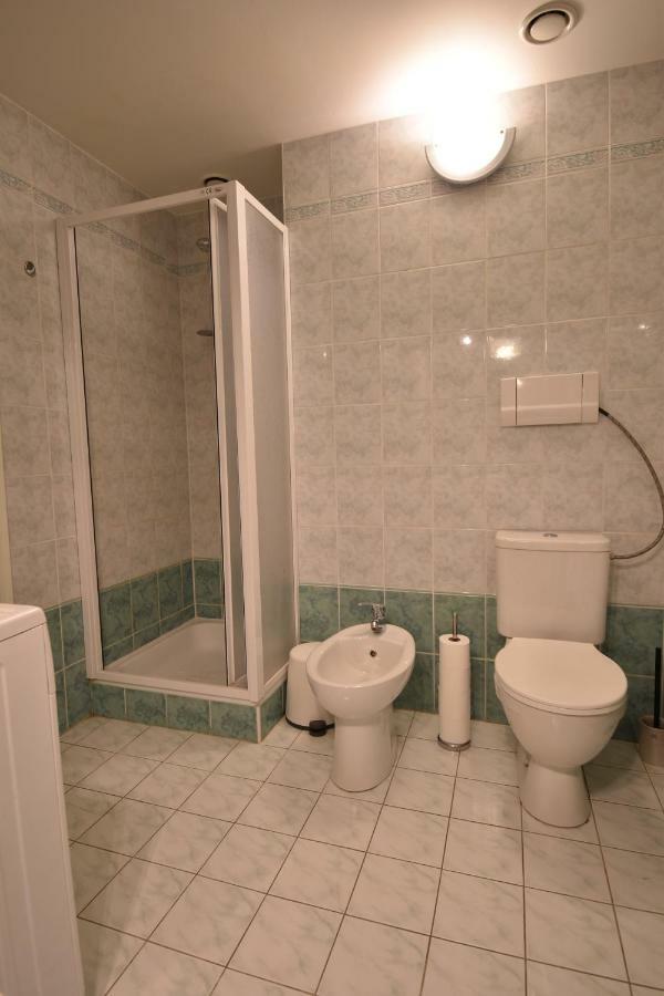 Cozy Flat By The Astronomical Clock Apartment Praha Bagian luar foto