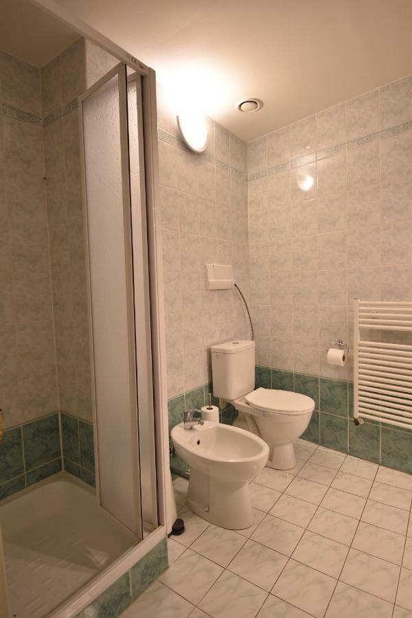 Cozy Flat By The Astronomical Clock Apartment Praha Bagian luar foto