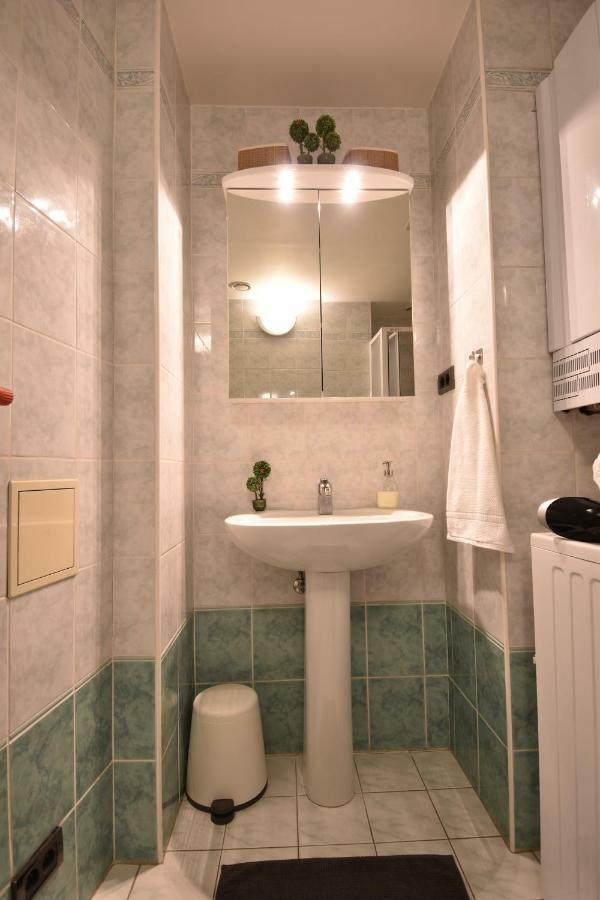 Cozy Flat By The Astronomical Clock Apartment Praha Bagian luar foto